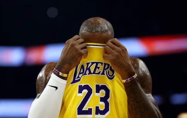 欧宝体育-洛杉矶快船vs波特兰开拓者