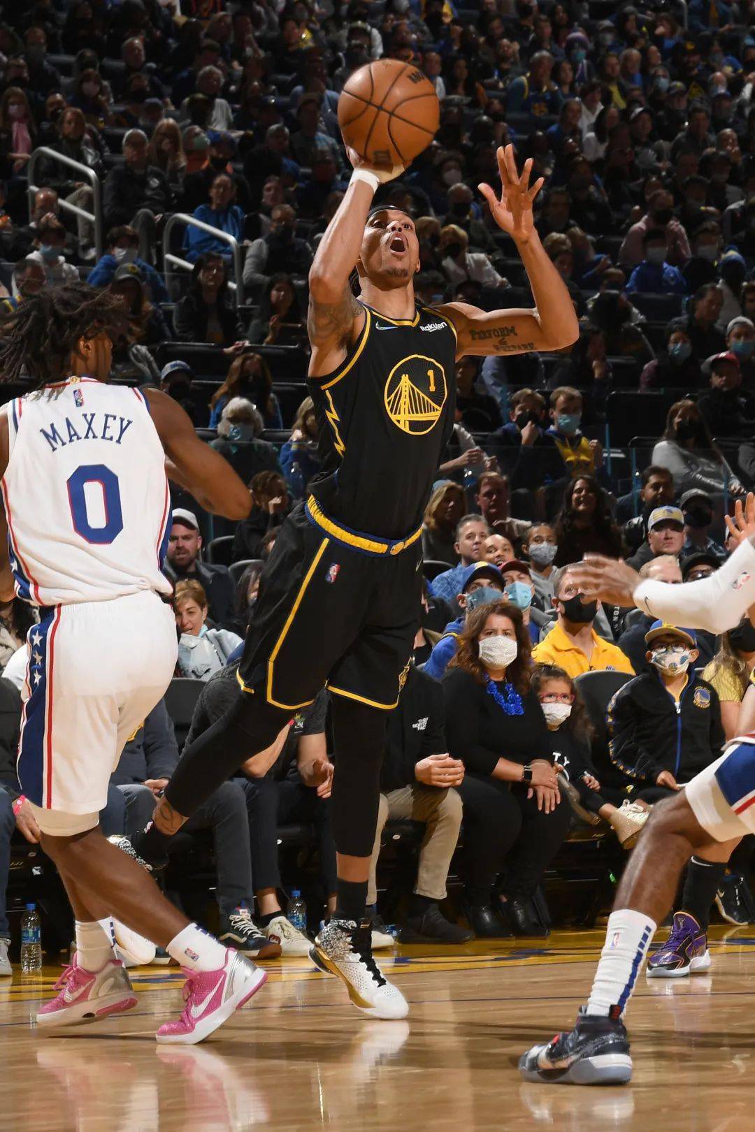 英雄联盟uzi比赛视频完整版